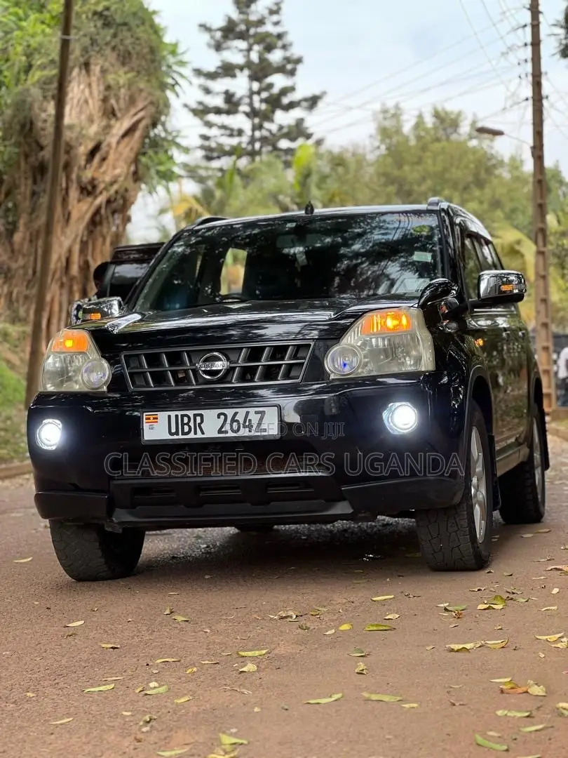 Nissan X-Trail 2010 Black