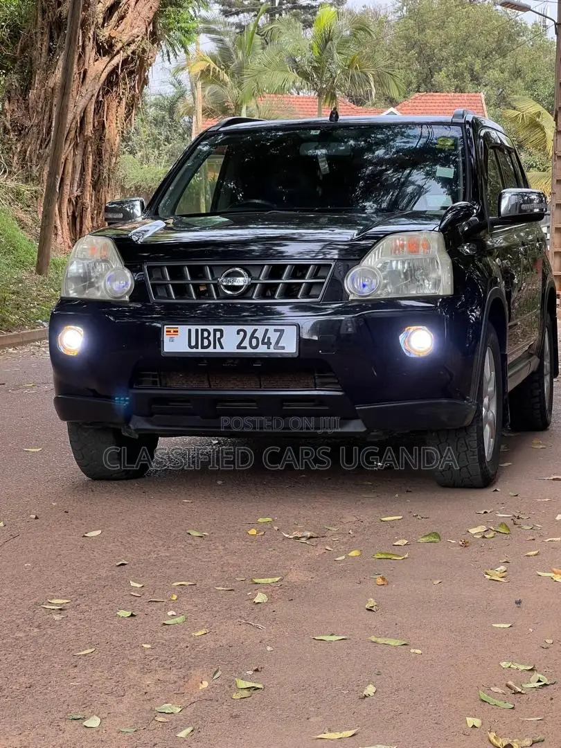 Nissan X-Trail 2010 Black