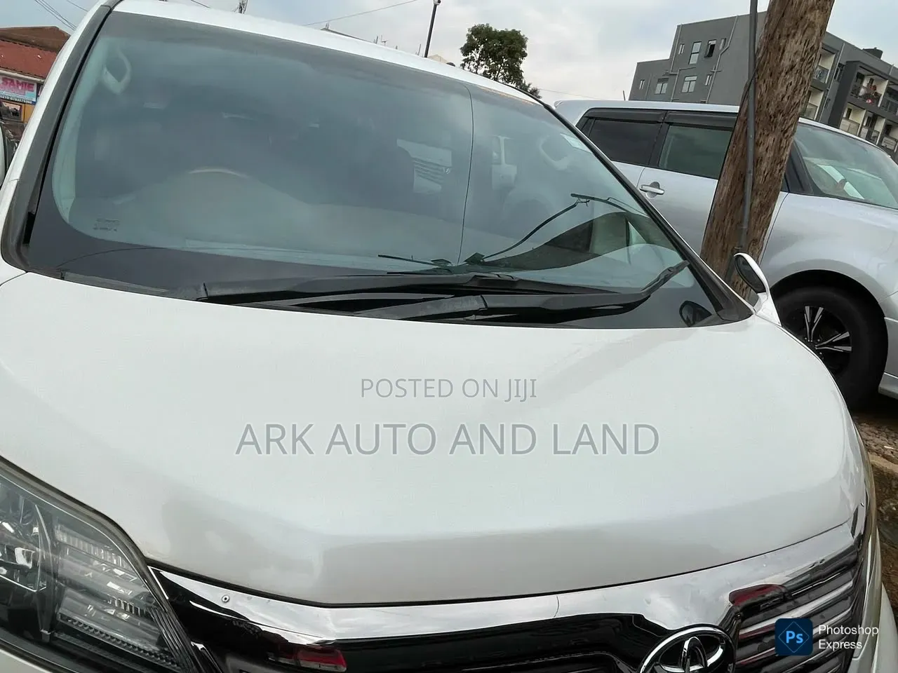 Toyota Vellfire 2008 White