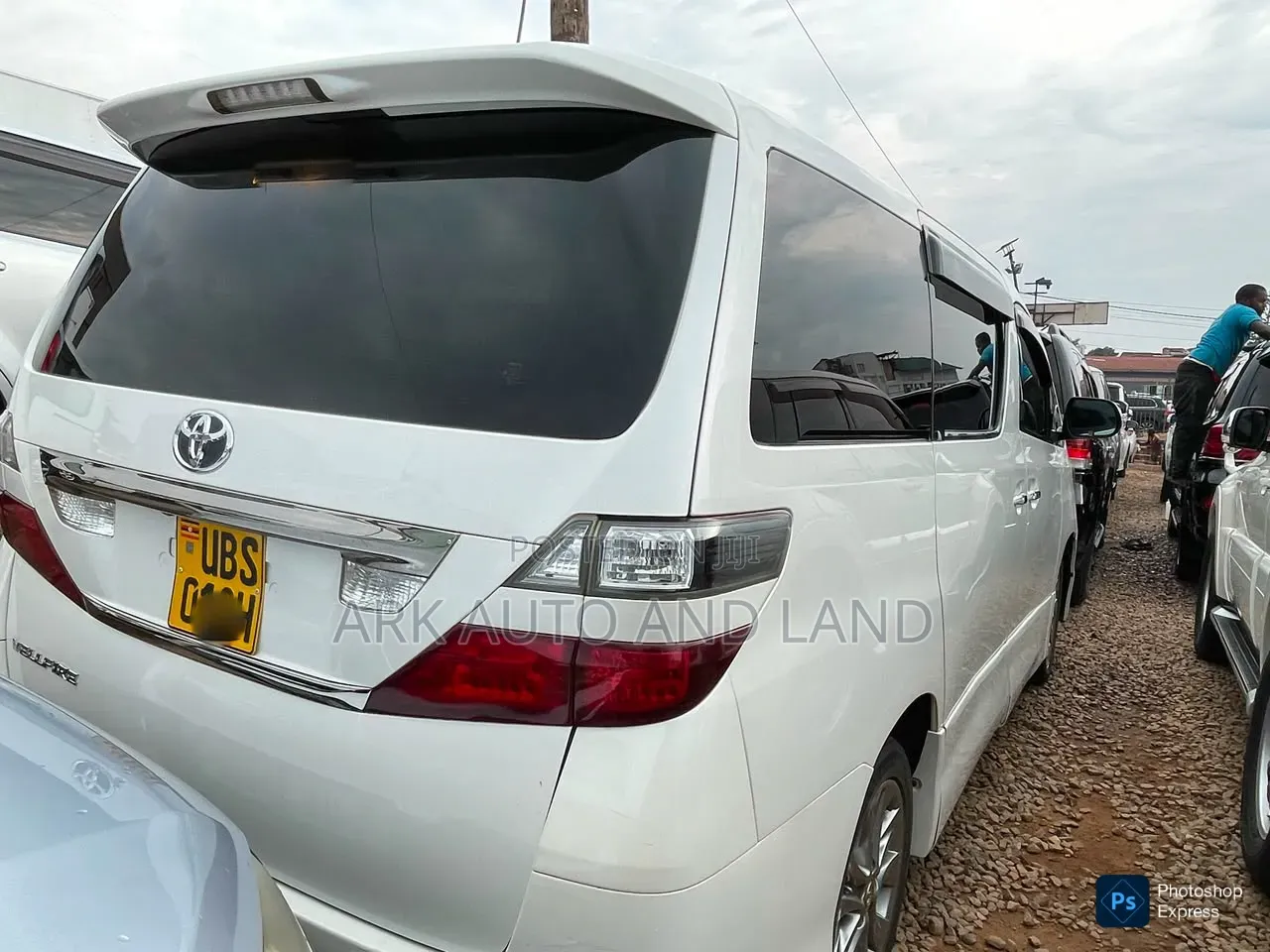 Toyota Vellfire 2008 White