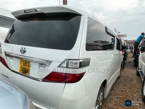 Toyota Vellfire 2008 White
