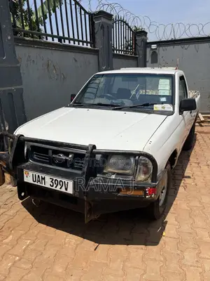 Nissan Dualis 1993 White