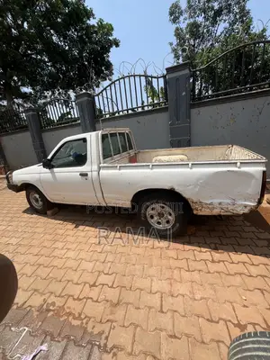 Nissan Dualis 1993 White