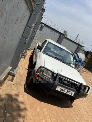 Nissan Dualis 1993 White