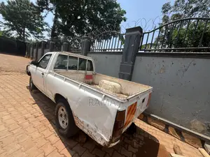 Nissan Dualis 1993 White