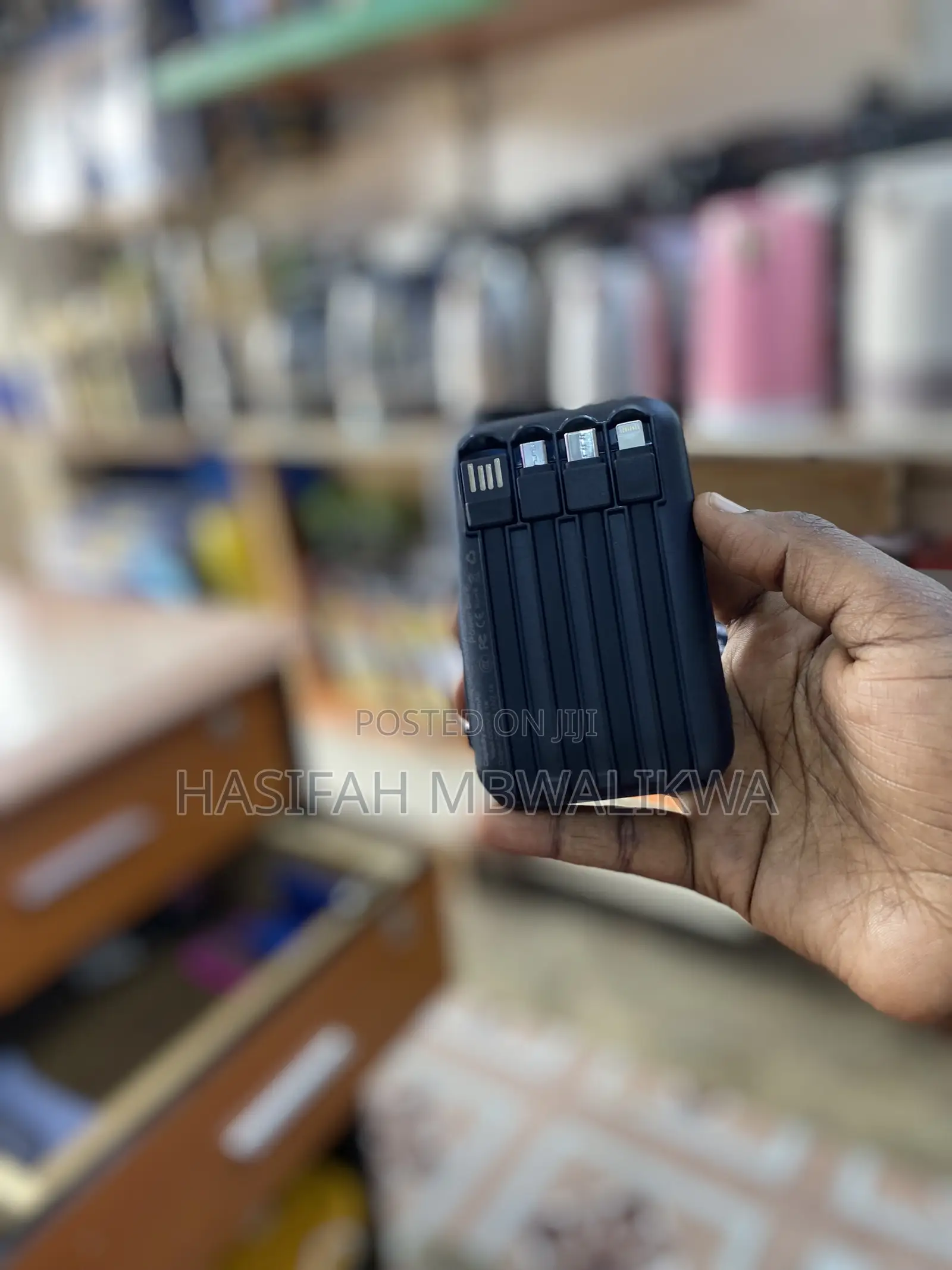 4 WIRES Super Fast Charge Power Bank