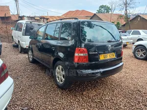 Volkswagen Touran 2005 Black