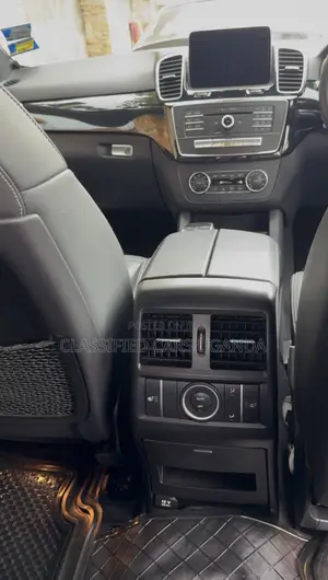 Mercedes-Benz GLE-Class AMG GLE 43 4MATIC 2017 White