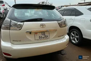 Toyota Harrier 2009 White