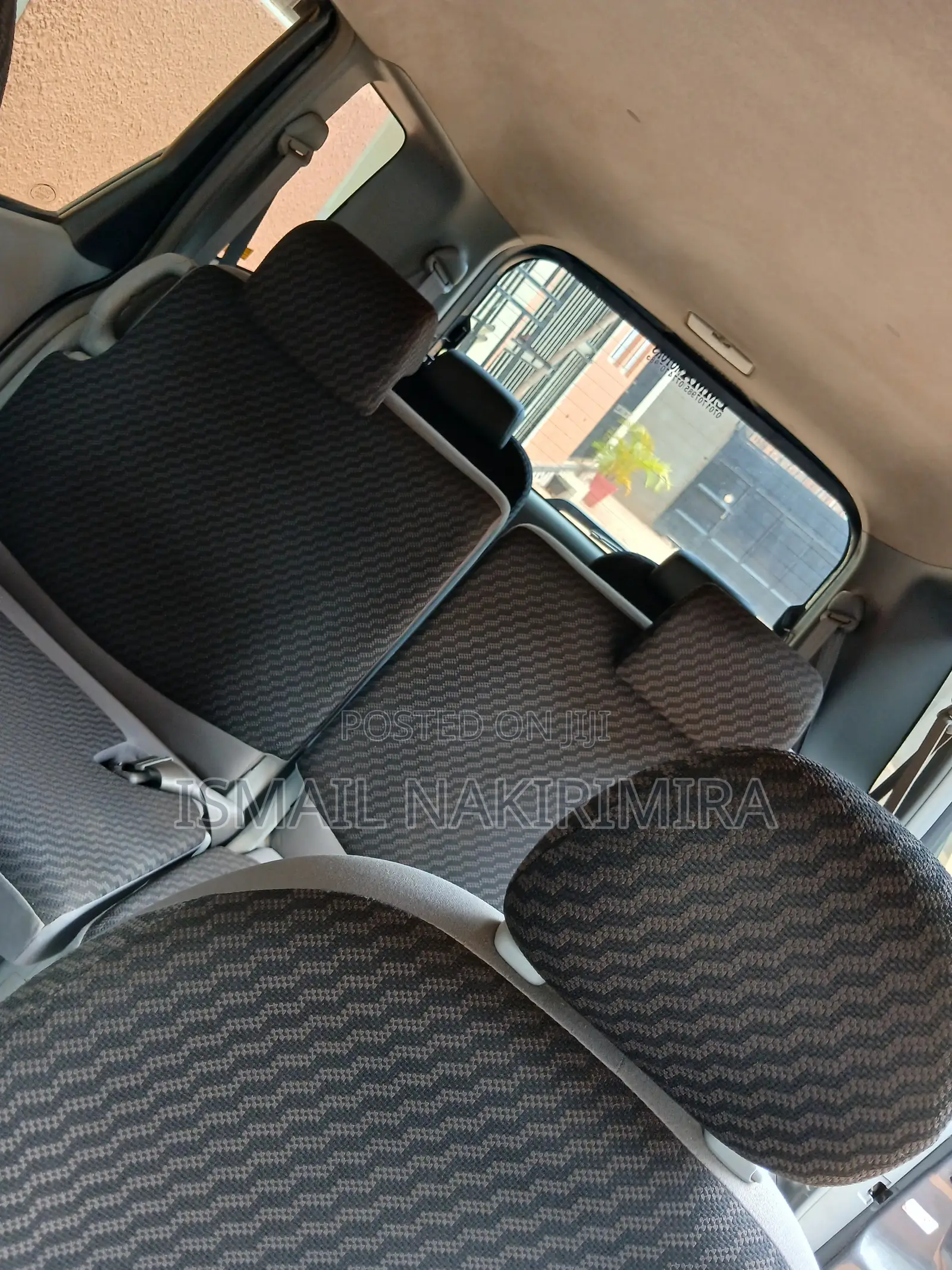 Toyota Sienta 1.5 AWD 2010 Gray