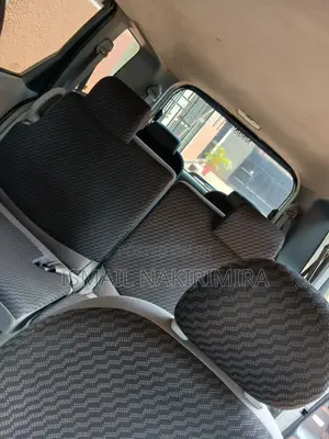 Toyota Sienta 1.5 AWD 2010 Gray