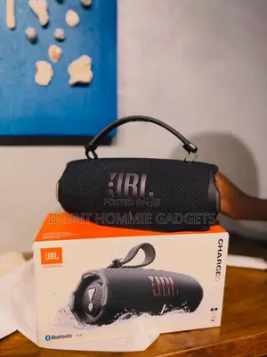 JBL Charge 6