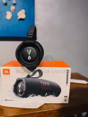 JBL Charge 6