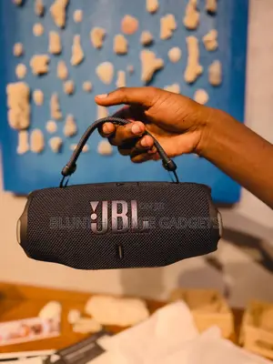 JBL Charge 6