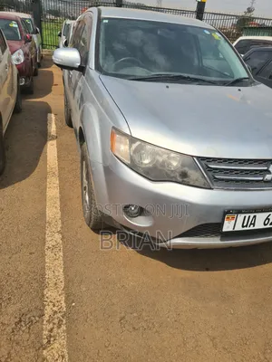 Mitsubishi Outlander 2012 Silver