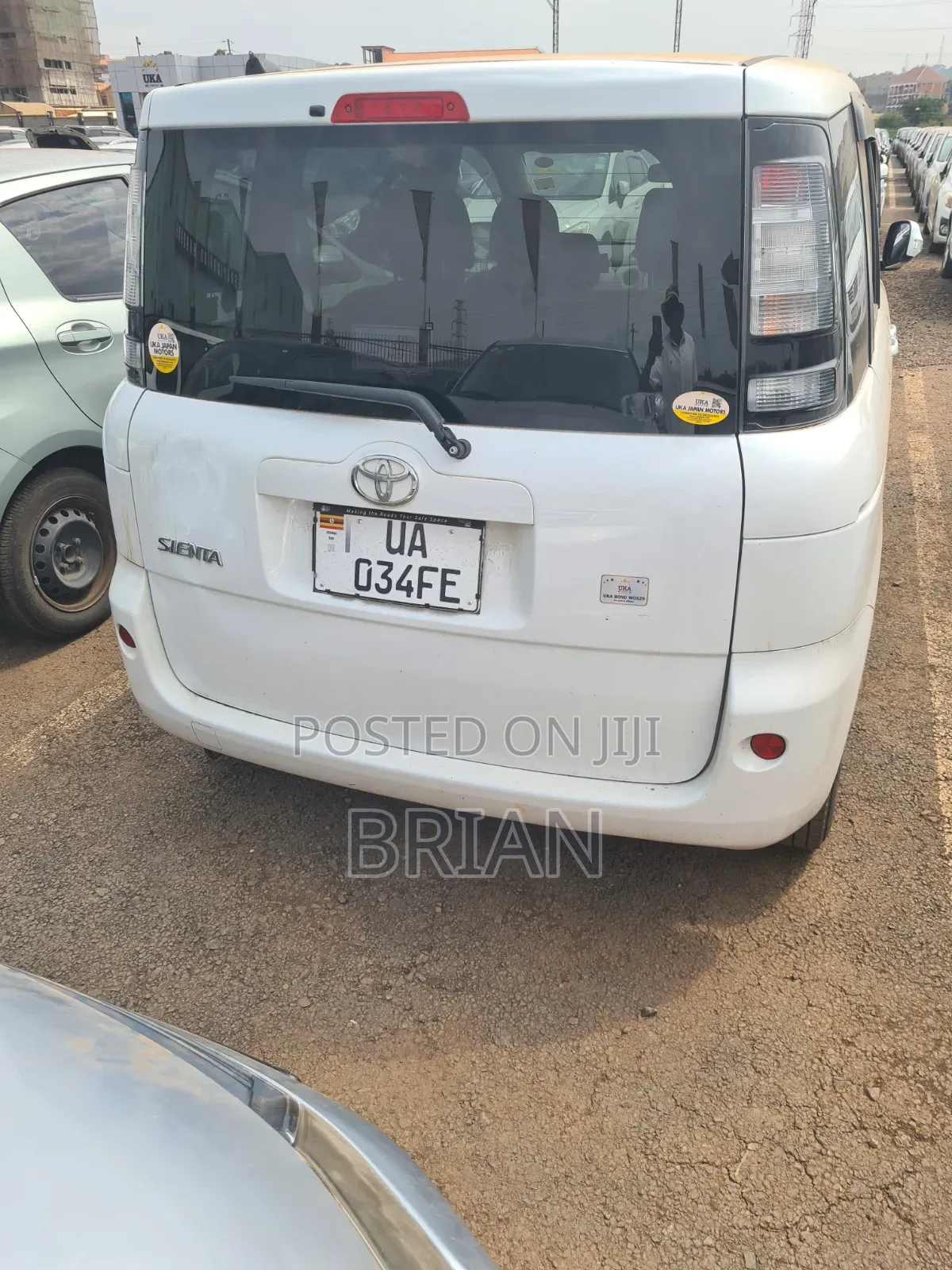Toyota Sienta 2012 White