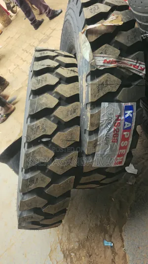 900r20 Mudgrip Kapsen Brand New Tyres