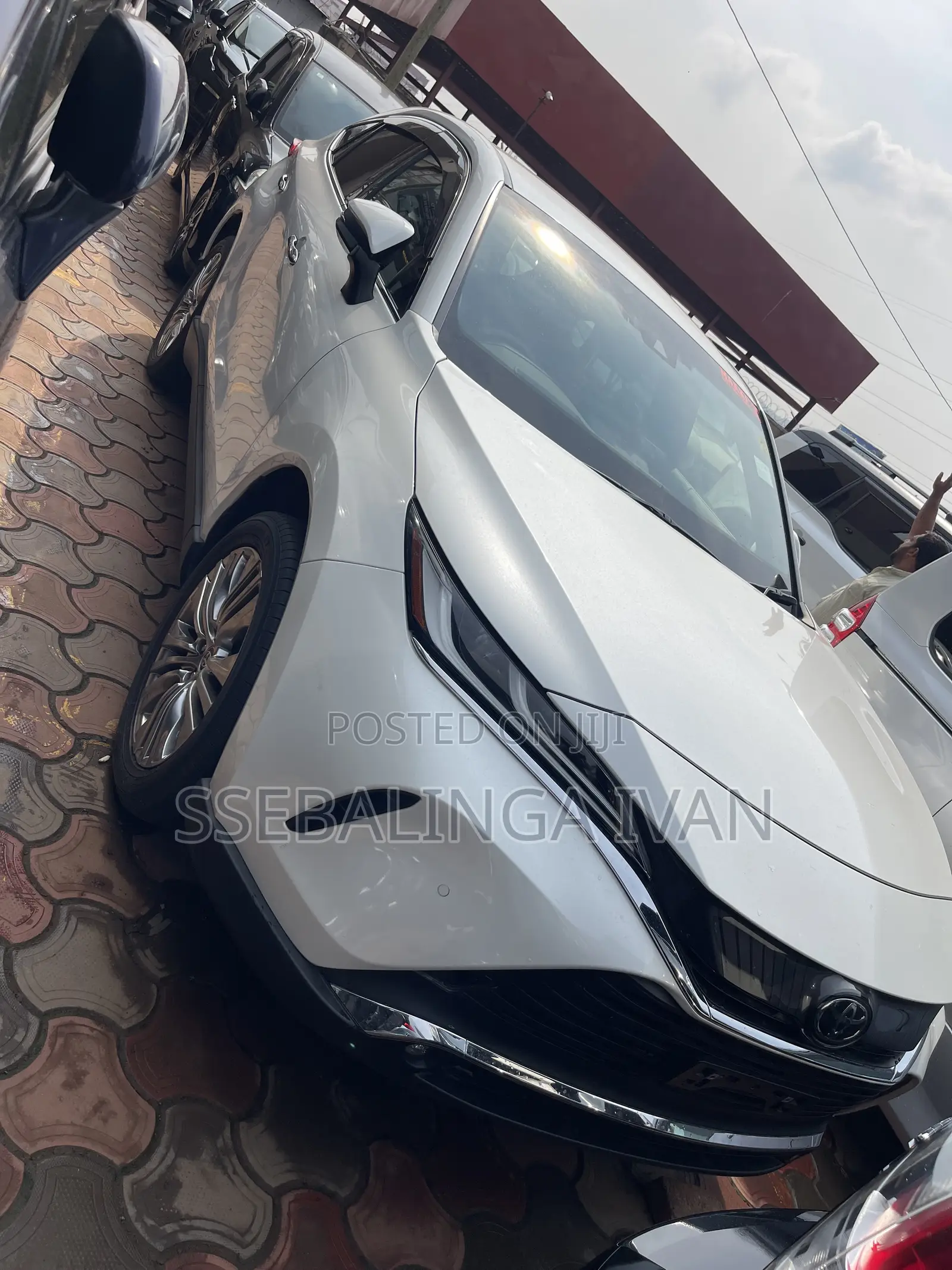 Toyota Harrier 2021 White