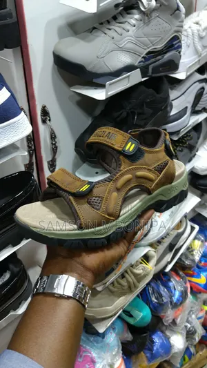 CAMEL CROWN Mens Leather Sandals for Hiking Walking Treads Athletic