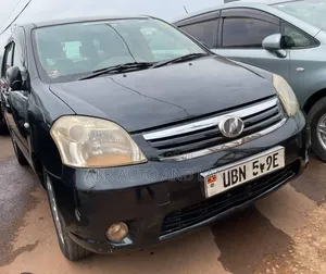 Toyota Raum 2008 Black