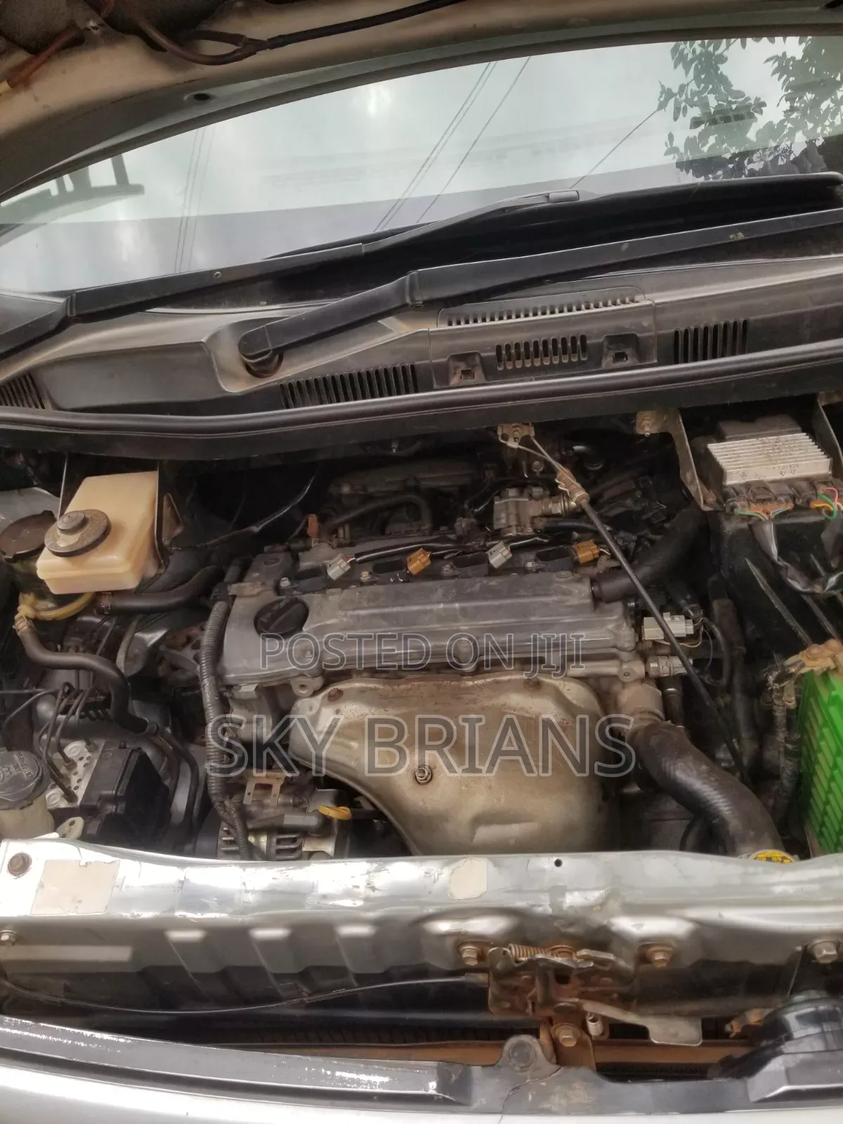 Toyota Noah 2002 Silver