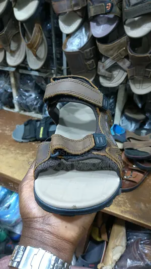 Men’s Comfortable Leather Outdoor Strap Sandals – Brown Black