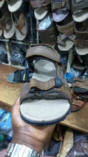Men’s Comfortable Leather Outdoor Strap Sandals – Brown Black