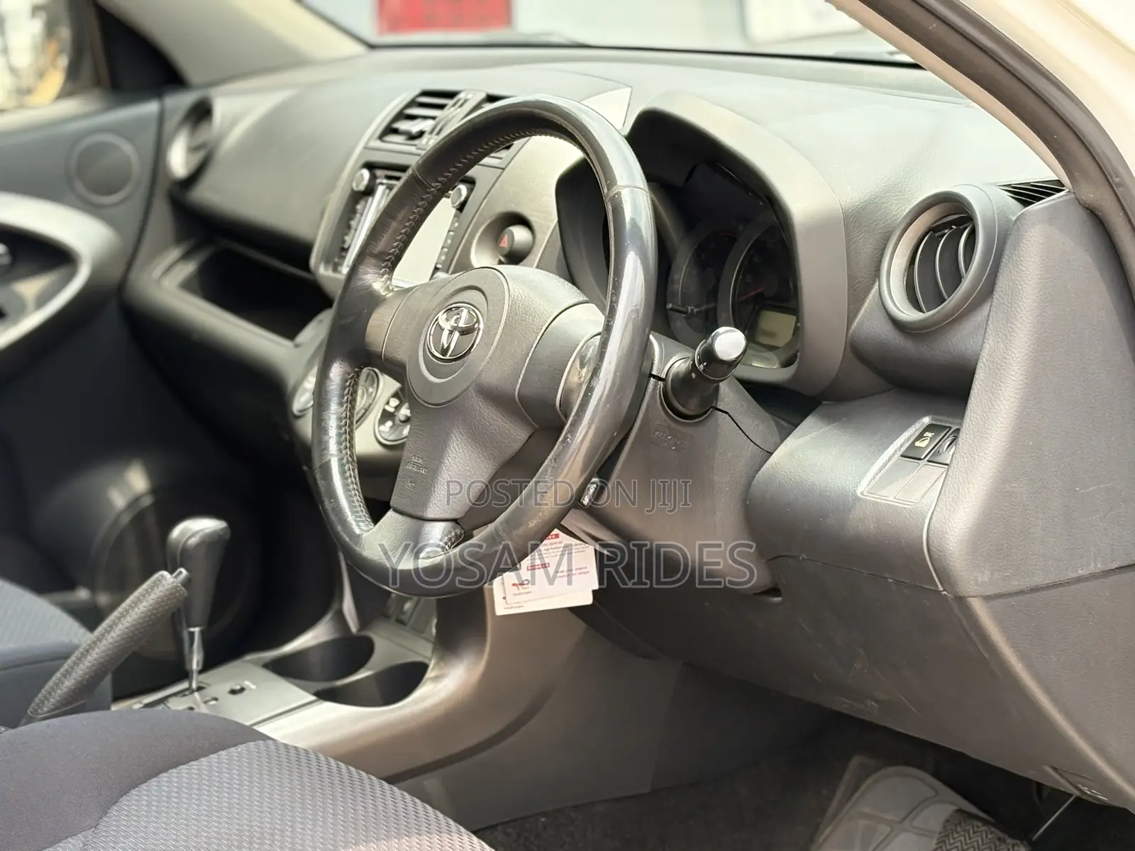 Toyota RAV4 2.4 2008 White