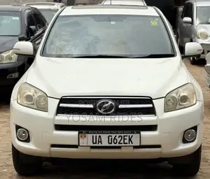 Toyota RAV4 2.4 2008 White