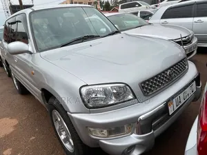 Toyota RAV4 Automatic 2000 Silver