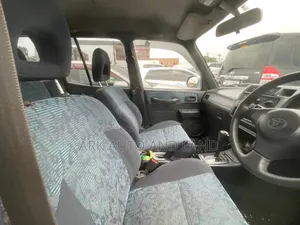 Toyota RAV4 Automatic 2000 Silver