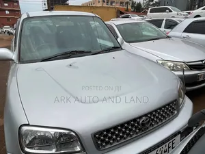 Toyota RAV4 Automatic 2000 Silver