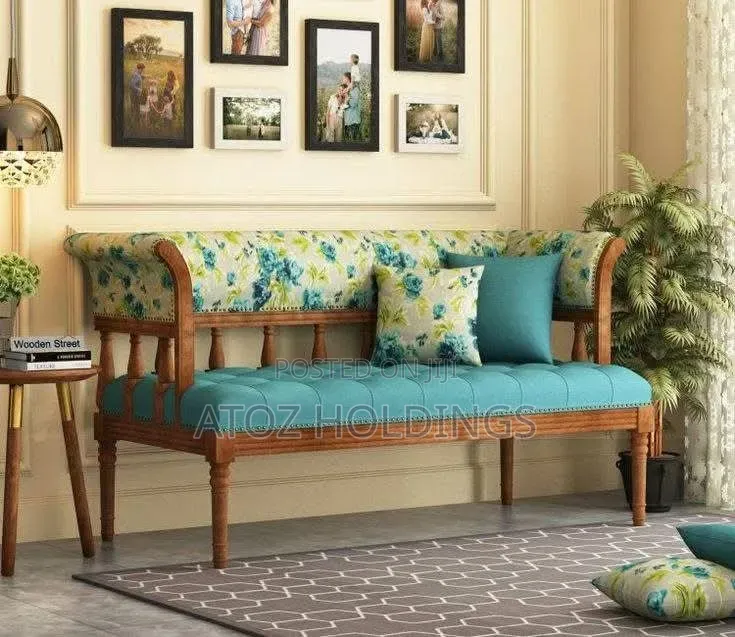 Sofas/London House Wooden Vintage Sofa Bench 1,200,000/- In Any Colour
