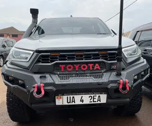 Toyota Hilux 2019 Gray