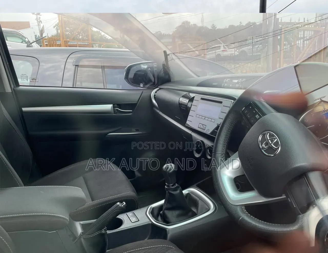 Toyota Hilux 2019 Gray