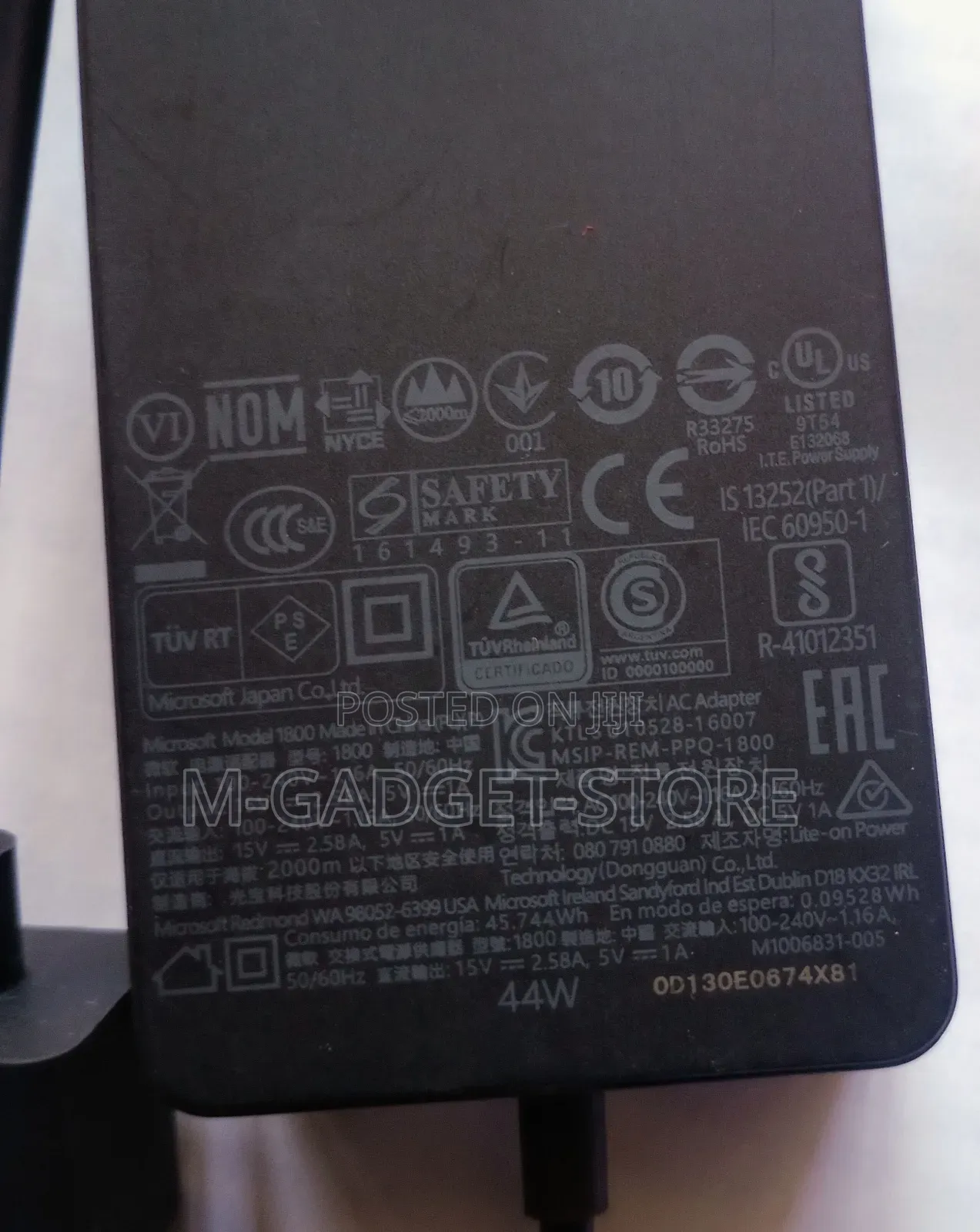 Microsoft Surface Model 1800 Charger for a Wide Range of Devices. 44W