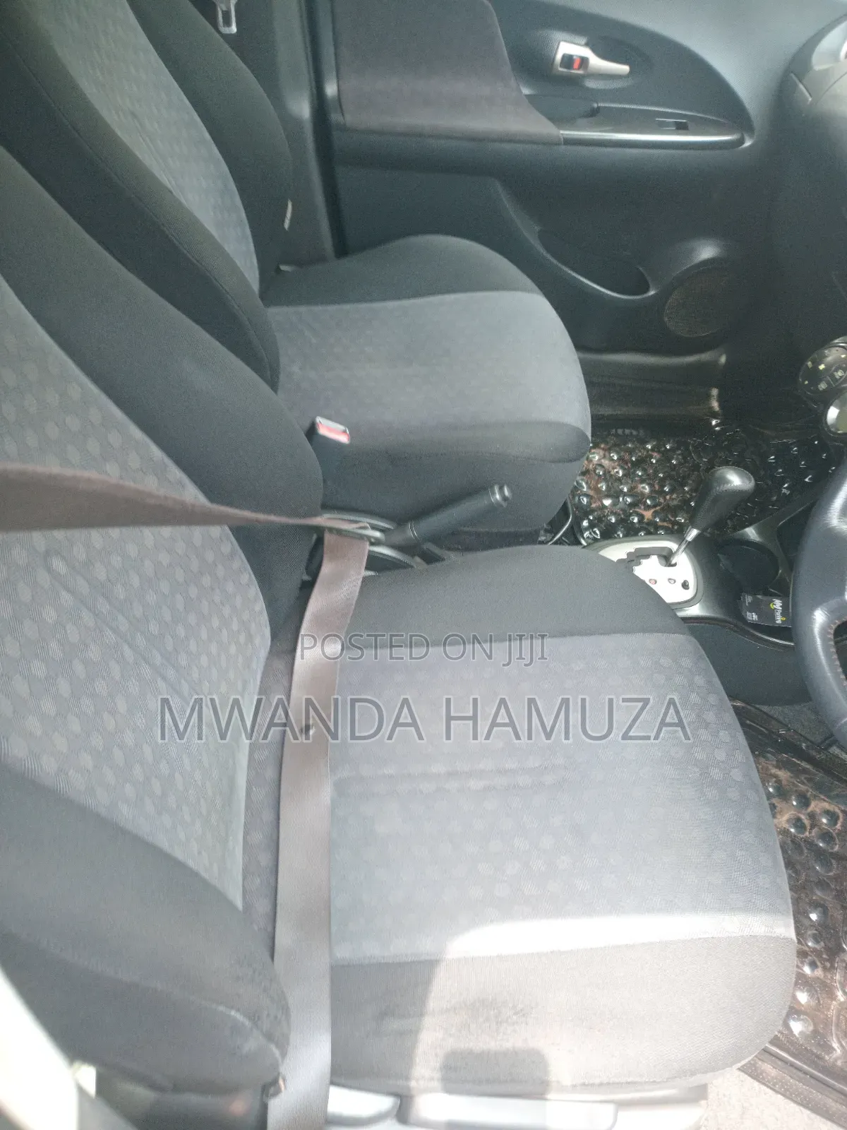 Toyota IST 2010 Silver