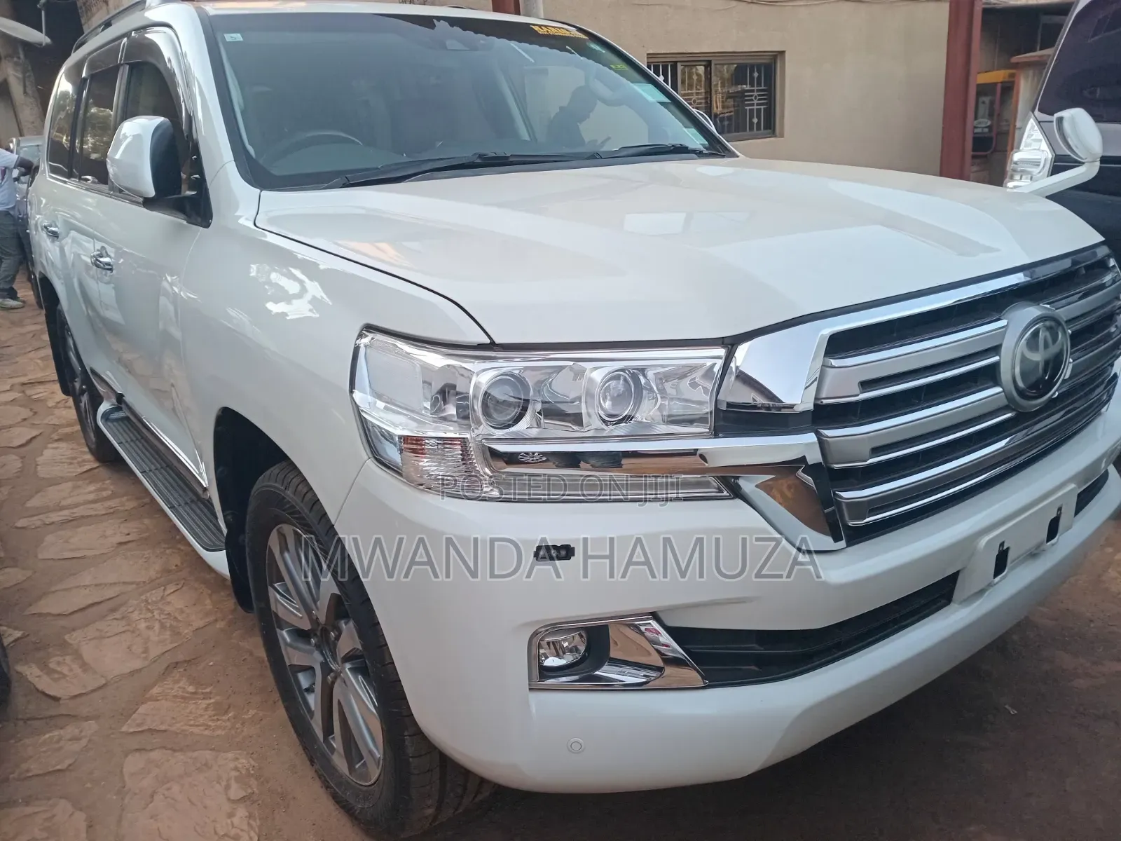 Toyota Land Cruiser 2018 White