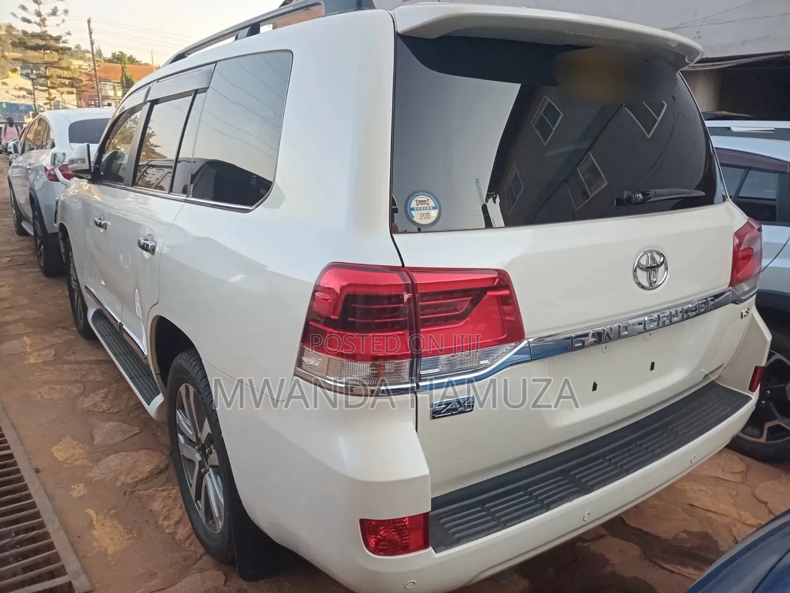 Toyota Land Cruiser 2018 White