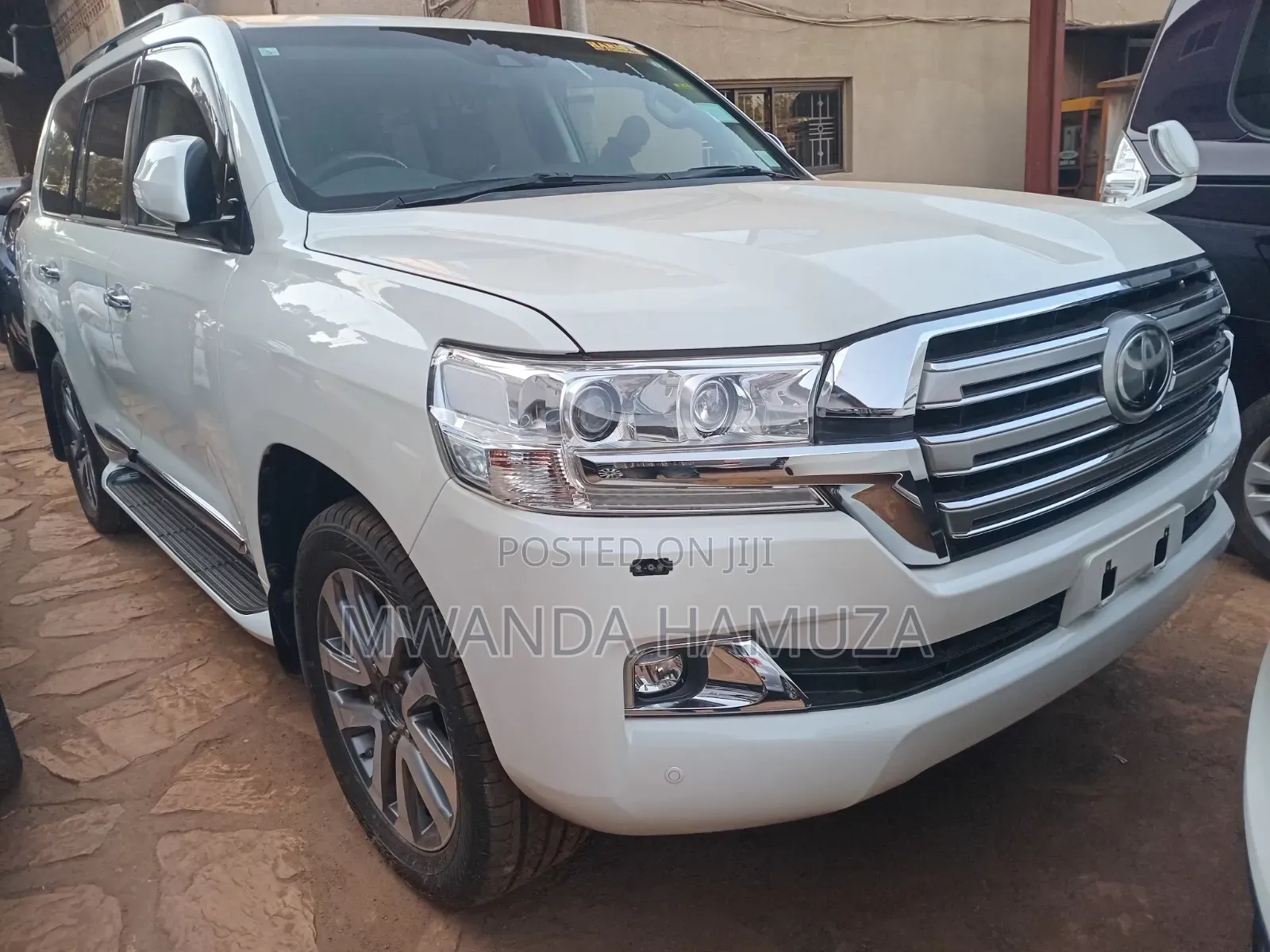 Toyota Land Cruiser 2018 White