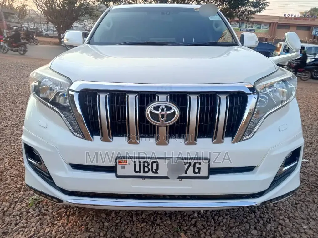 Toyota Land Cruiser Prado 2016 White