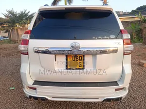 Toyota Land Cruiser Prado 2016 White