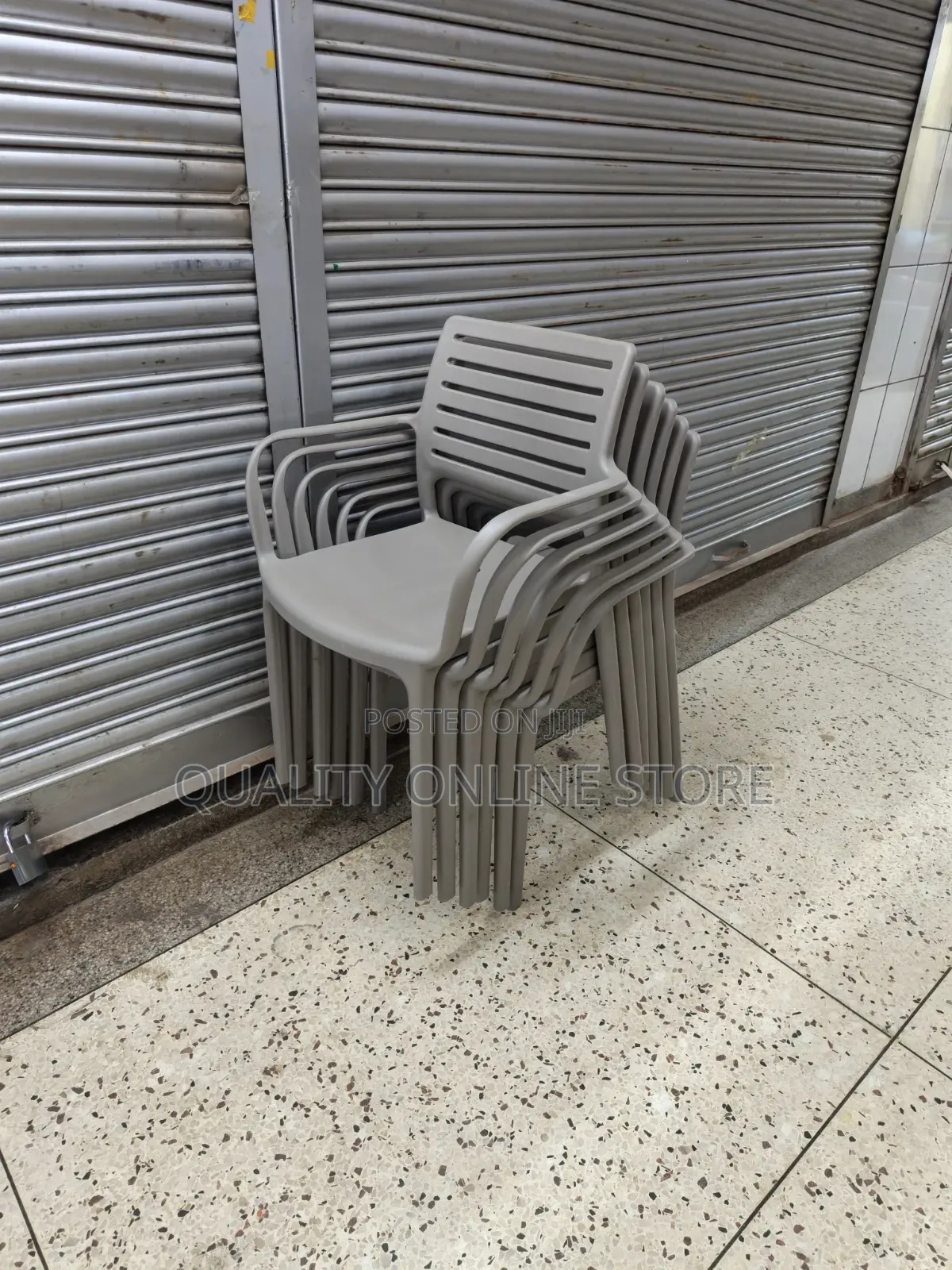 Ergonomic VIP Plastic Chairs Plastic Chairs