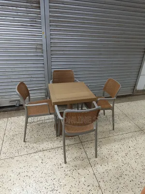 Modern Plastic Table and Chairs Plastic Table and Chairs