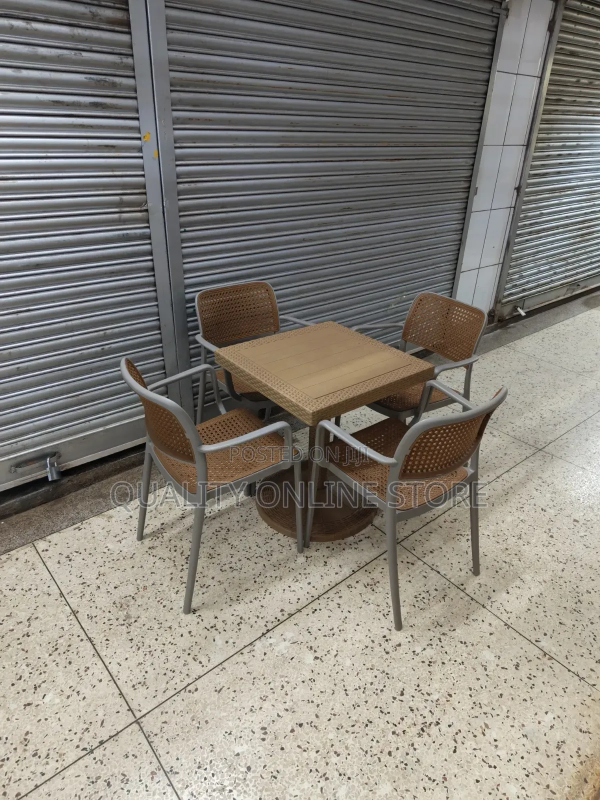 Modern Plastic Table and Chairs Plastic Table and Chairs