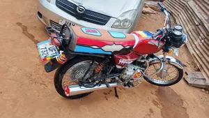 Bajaj Boxer 2020 Red