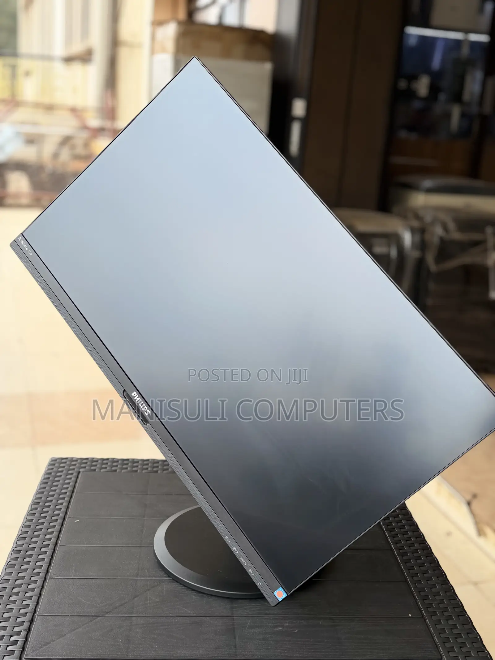 27 Inch Screen Type C HDMI DP Speakers