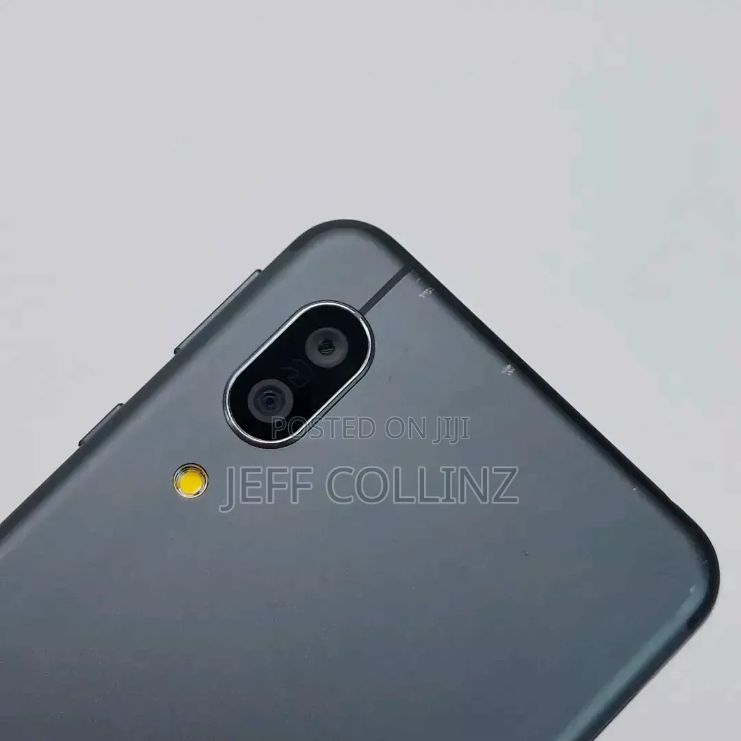 Sharp Aquos Sense 3 SHV45 64 GB Black