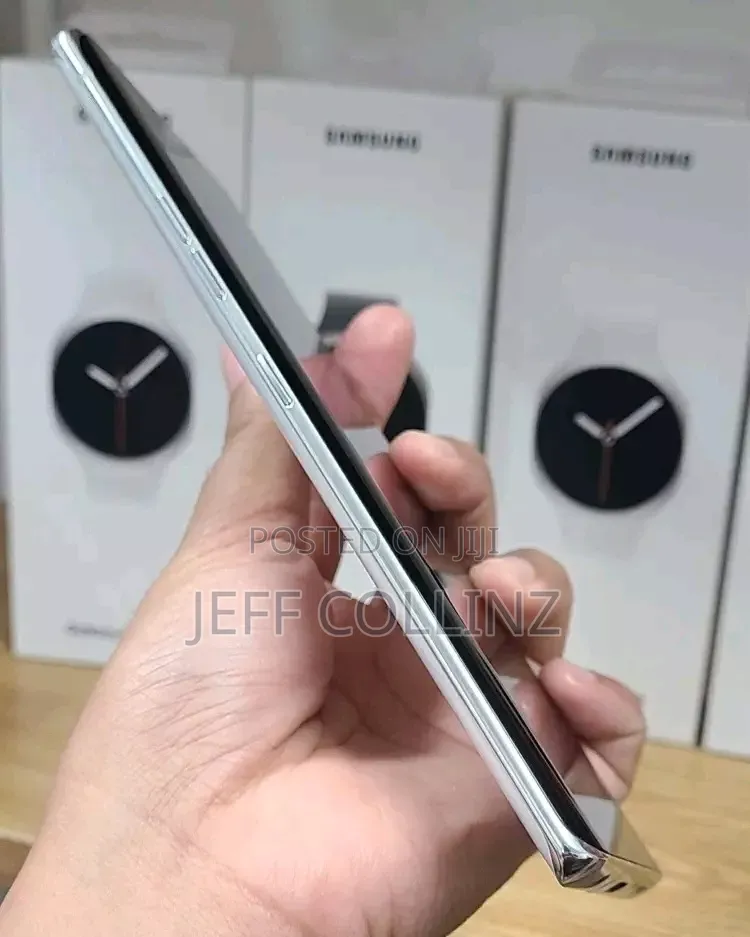 LG Velvet 5G 128 GB Silver