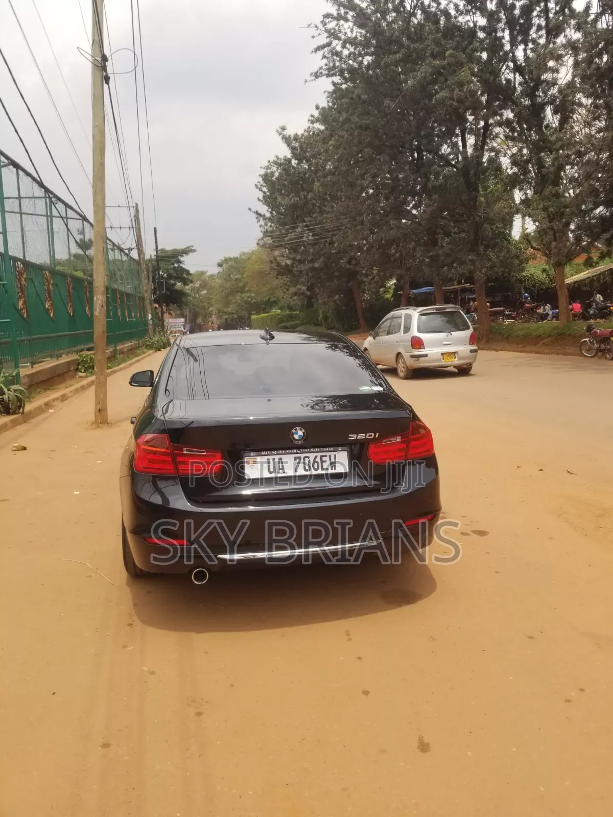 BMW 320i 2015 Black